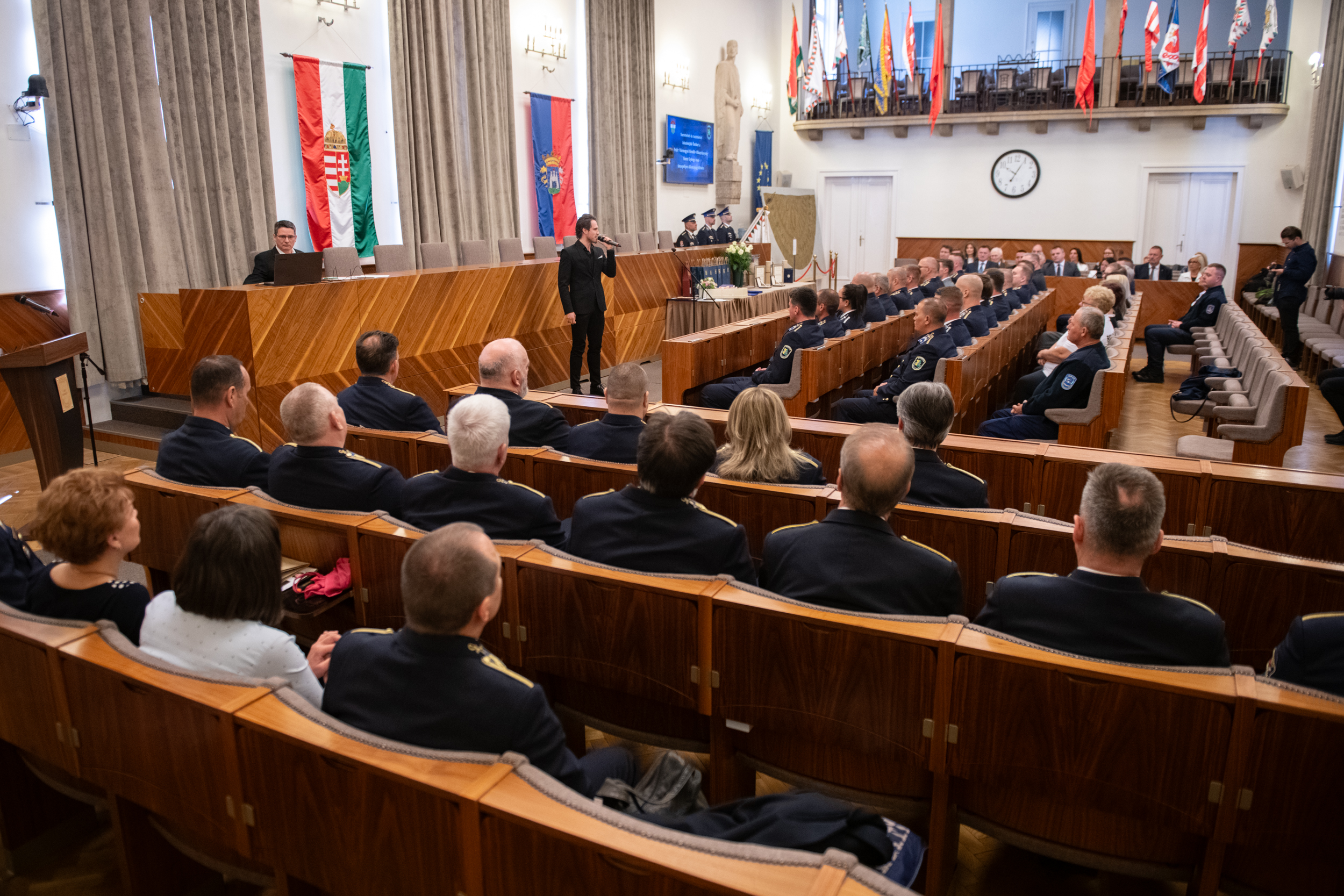Rendőrök Szent György-napi ünnepi állománygyűlése a Városházán